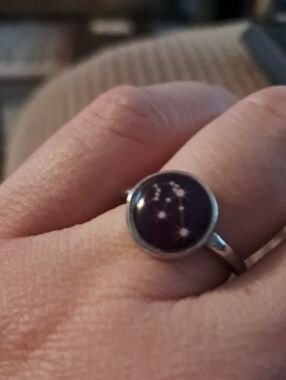 Hot Topic Silver Ring Aquarius Constellation Dome
